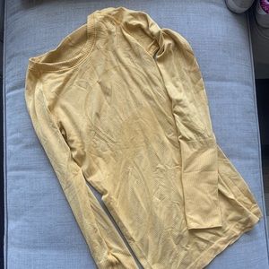 lululemon athletica Tops - Lululemon long sleeve swiftly size 4 lululemon athletica Tops - Lululemon long sleeve swiftly size 4